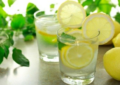 Lemon Water: ত্বকের যত্নে লেবু জলের ভূমিকা