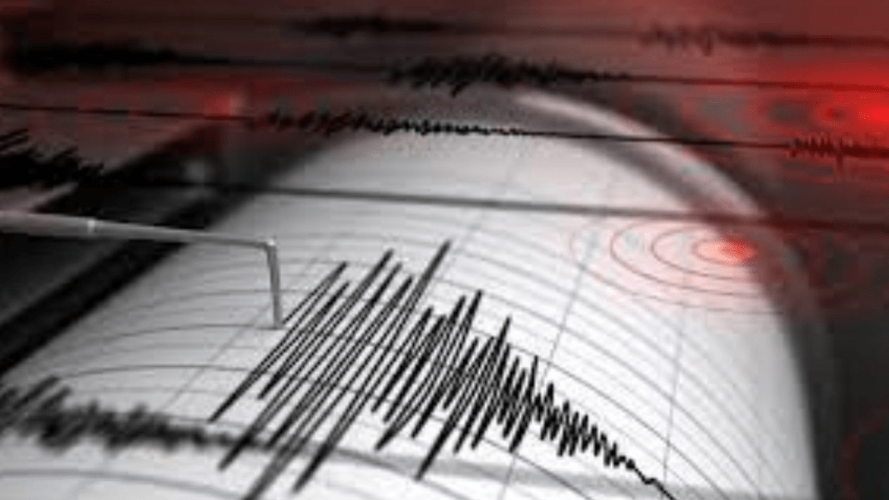 In just six hours, two parts of India were shaken by the earthquake