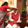 The President Droupadi Murmu went to Lal Krishna Advani's house and presented the Bharat Ratna
