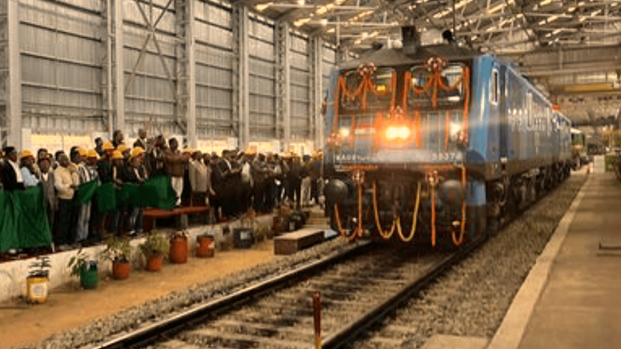 Great success in the railway factory of Bengal! 100 engines in 1 year