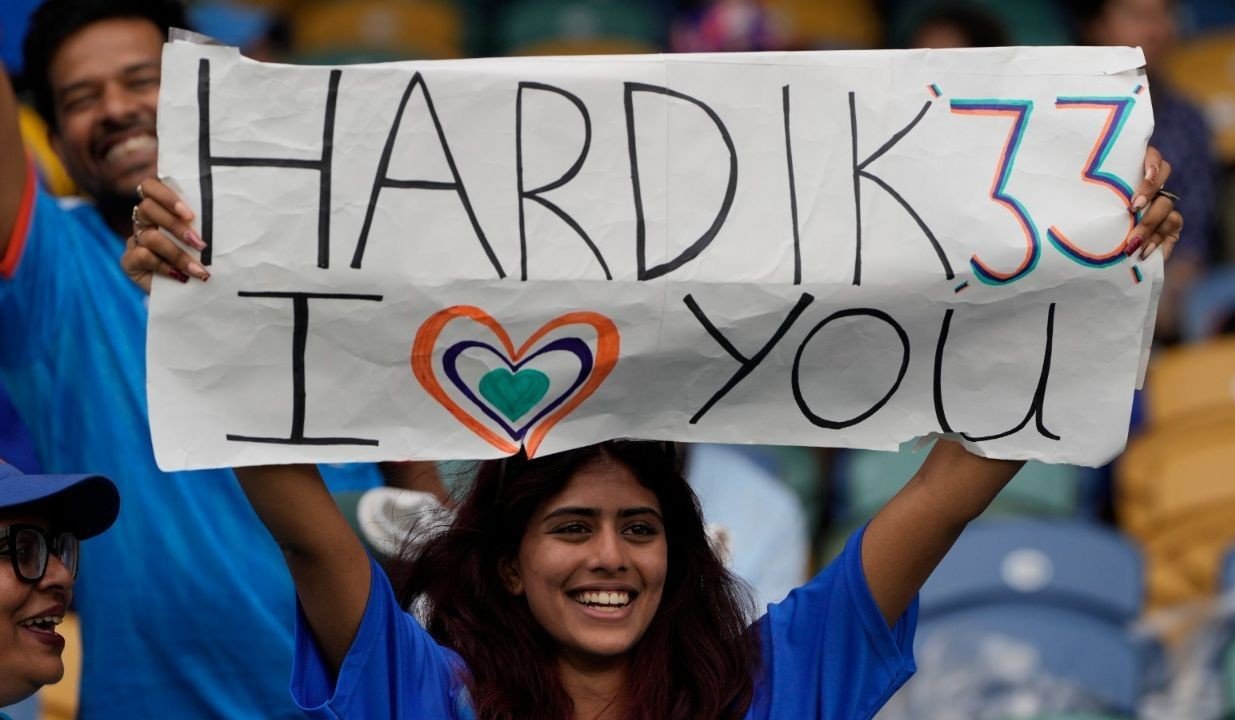 Hardik Pandya got a love proposal on the field of Barbados!