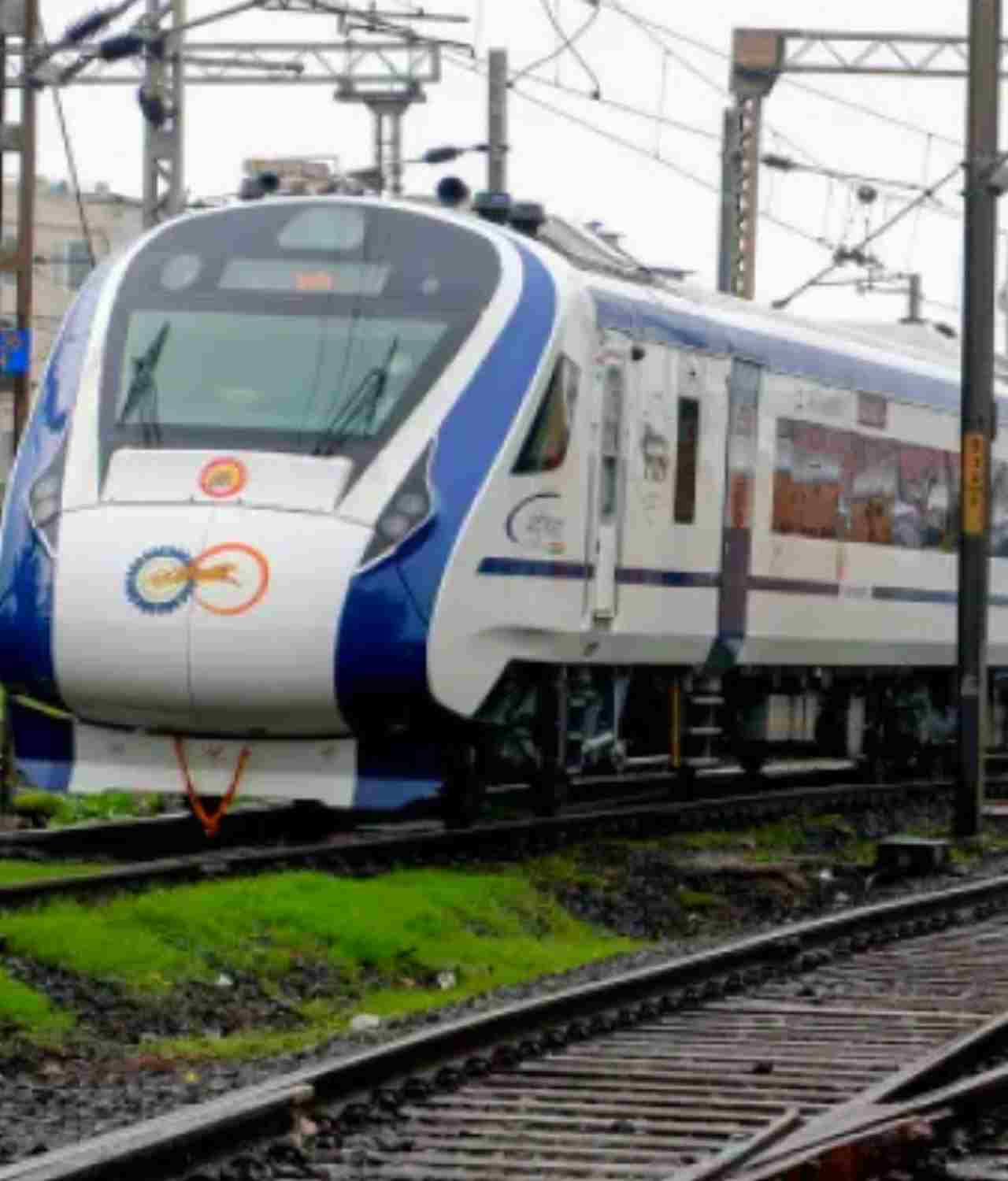 বন্দে ভারত উন্মাদনায় ‘ব্রাত্য’ রাজধানী–শতাব্দী?