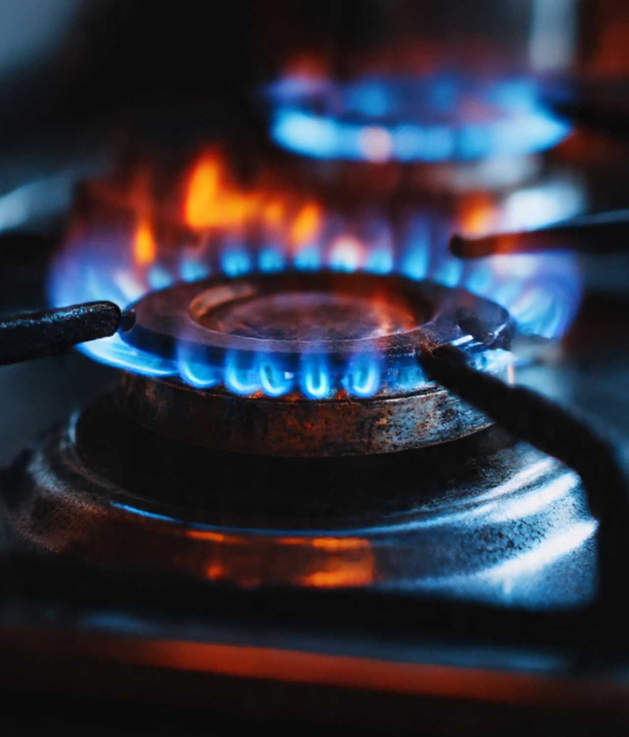 শীতে গ্যাস বাঁচানোর সহজ কৌশল: টানাটানির দিনে বড় সাশ্রয়