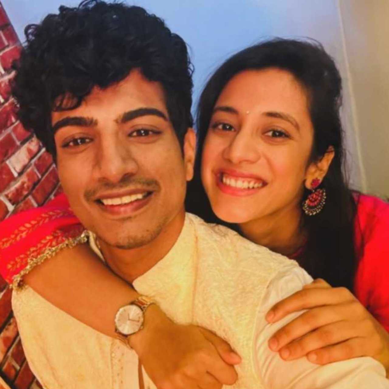 অভিমান ভুলে কি শেষমেশ বিয়ের পিঁড়িতে স্মৃতি–পলাশ? এক ইমোজিতেই নতুন জল্পনা