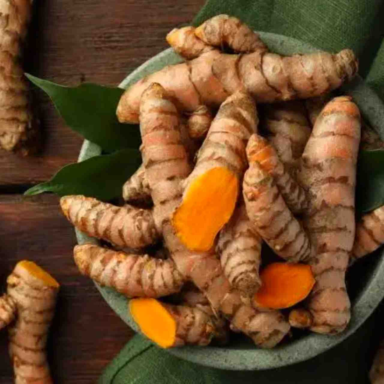 রান্না, রূপচর্চা থেকে জীবনের উন্নতি—হলুদের নানা ব্যবহারে বিশ্বাস ও টোটকা