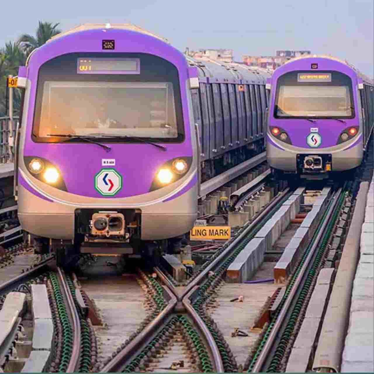 সকাল থেকে গ্রিন লাইনে মেট্রো বন্ধ, আগাম ঘোষণা না থাকায় চরম ভোগান্তিতে যাত্রীরা