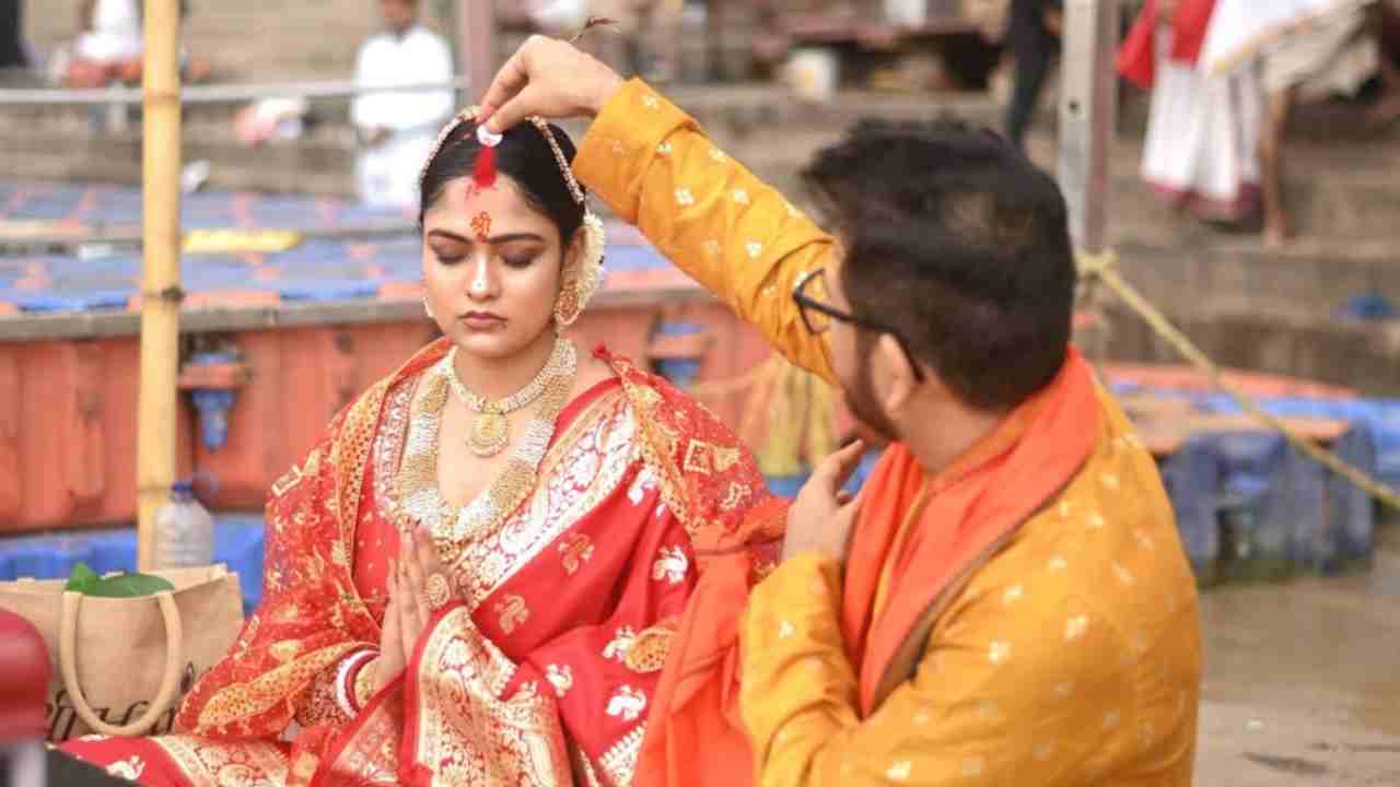 বারাণসীর ঘাটে কি চুপিসারে দ্বিতীয় বিয়ে? হিরণ চট্টোপাধ্যায়কে ঘিরে জোর চর্চা, রাজনীতি-ব্যক্তিজীবন সবই আলোচনায়