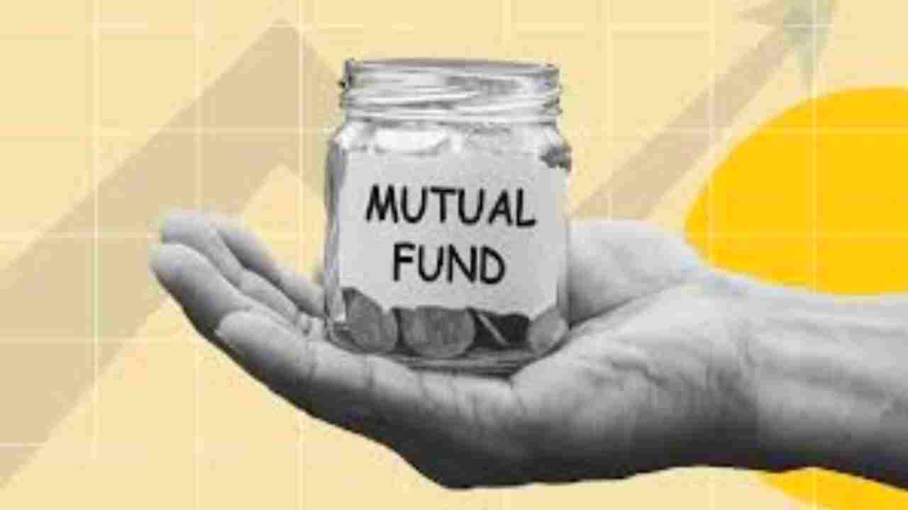 এপ্রিলেই কি বাজারে আসছে SBI মিউচুয়াল ফান্ডের আইপিও? বিনিয়োগকারীদের মধ্যে জল্পনা তুঙ্গে