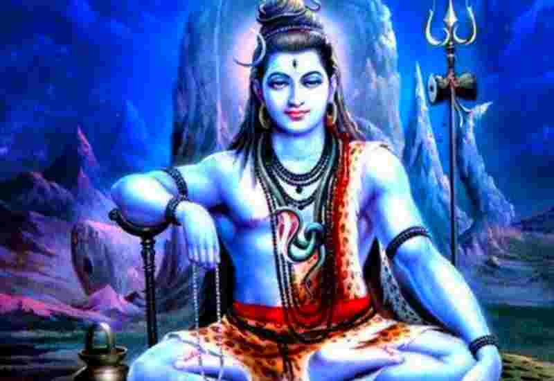 সকল ব্রতের শ্রেষ্ঠ মহাশিবরাত্রি: শিবলিঙ্গে জল ঢালার সঠিক সময় ও ব্রতের বিধি