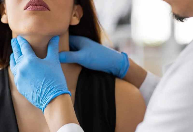 এই ৬ লক্ষণ দেখলেই সতর্ক হোন, হতে পারে থাইরয়েডের সমস্যা