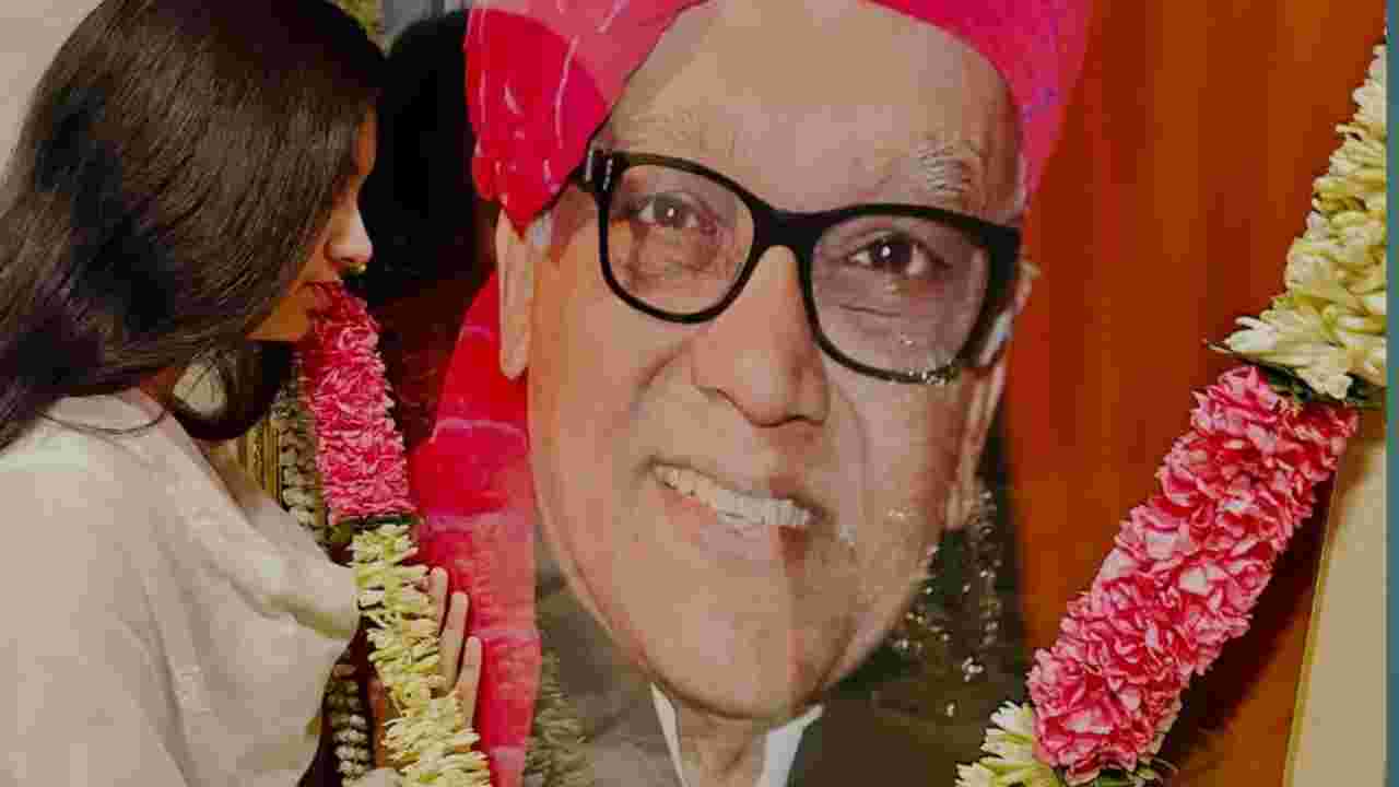 ‘চিরকাল ভালোবাসি তোমায় ....’, বাবার স্মৃতিতে আবেগঘন মুহূর্ত পোস্ট করলেন ঐশ্বর্য