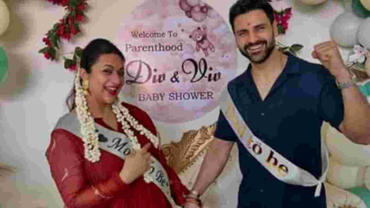 ৪১-এ মাতৃত্বের পথে দিব্যাঙ্কা, সাধের অনুষ্ঠানে আনন্দে ভাসলেন অভিনেত্রী