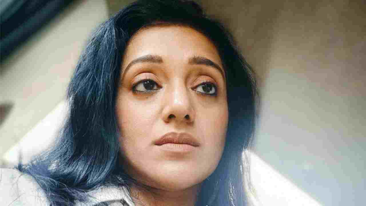 ব্যাঙ্ক অ্যাকাউন্ট বন্ধের ভয় দেখিয়ে ফোন! অল্পের জন্য বড় প্রতারণা থেকে রক্ষা পেলেন মৌবনী