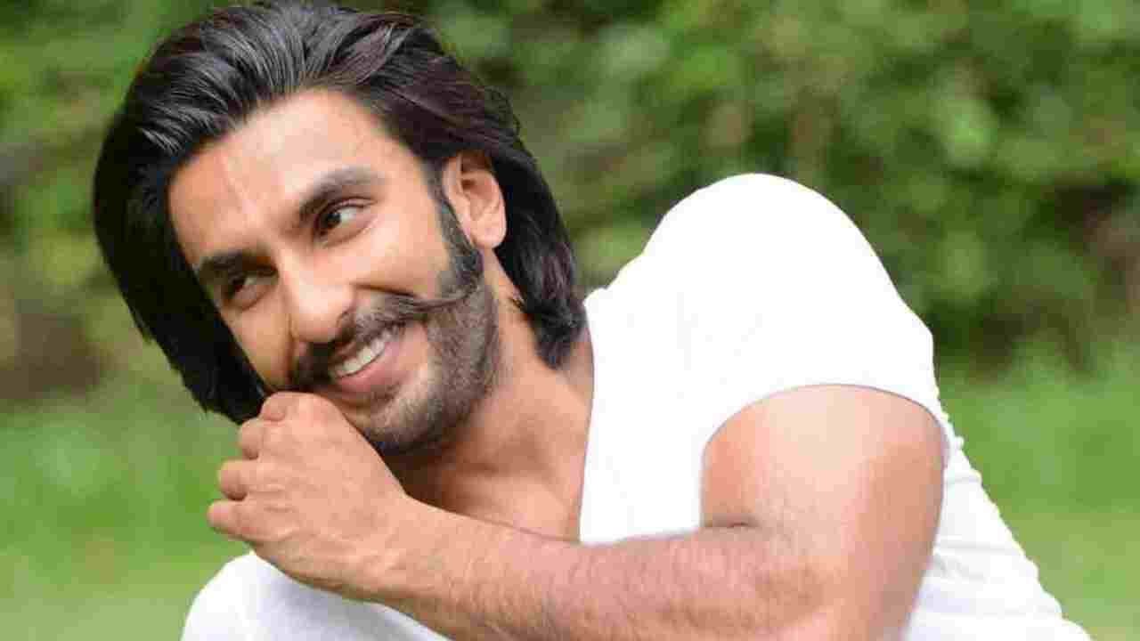 ‘ধুরন্ধর ২’ ঝড়ের পর রণবীরের নতুন বাজি! ‘প্রলয়’-এ নায়িকা কে জানলে চমকে উঠবেন