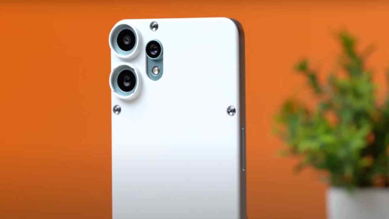 বাজেটেই পাওয়ারফুল ঝড়! Nothing-এর নতুন CMF Phone 3 Pro-তে আসছে Snapdragon—ফাঁস চমকপ্রদ স্পেসিফিকেশন