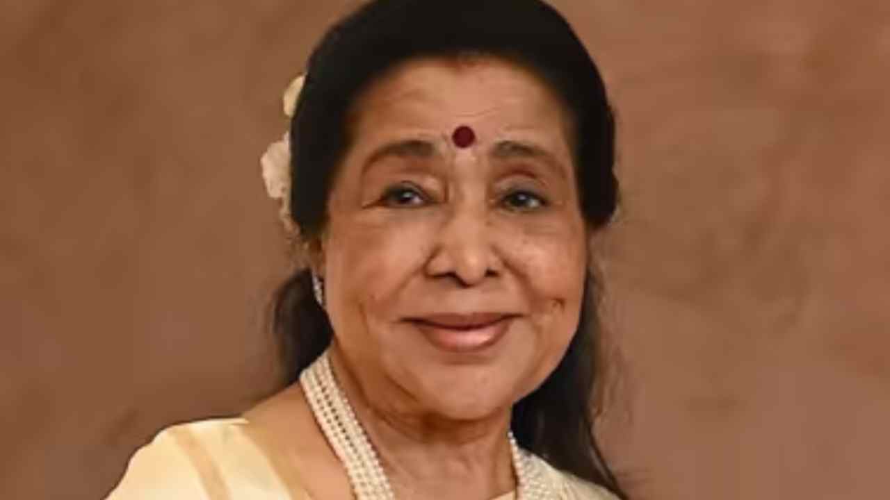 বিশ্বাসই হবে না! আশা ভোঁসলের এই ১০ গানই বানিয়েছে তাঁকে কিংবদন্তি