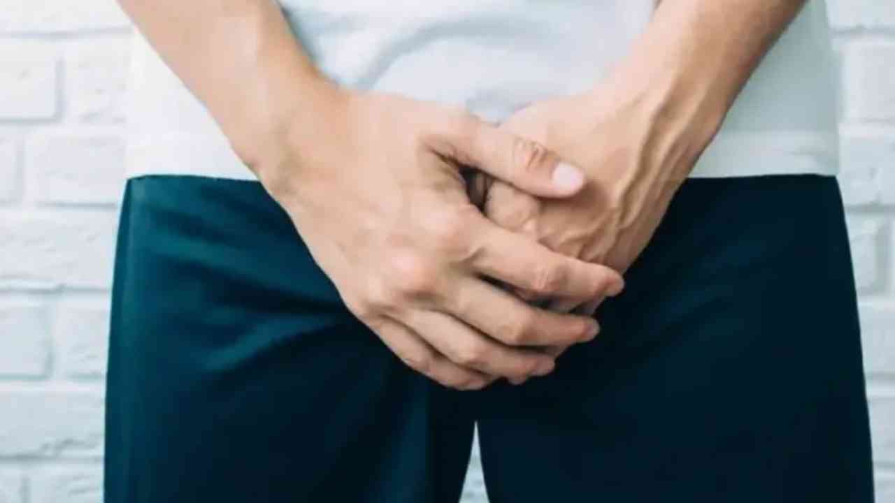 পুরুষদের প্রস্রাবে সাদা স্রাব? অবহেলা করলে বিপদ—কখন বুঝবেন গুরুতর রোগের ইঙ্গিত!