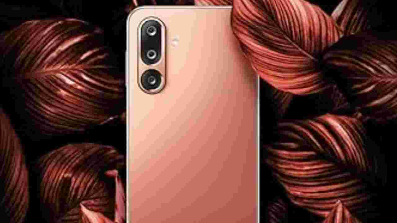 ১৬,৯৯৯ টাকায় Samsung Galaxy M36 5G! শক্তিশালী ব্যাটারি ও ৫০MP ক্যামেরায় বাজিমাত