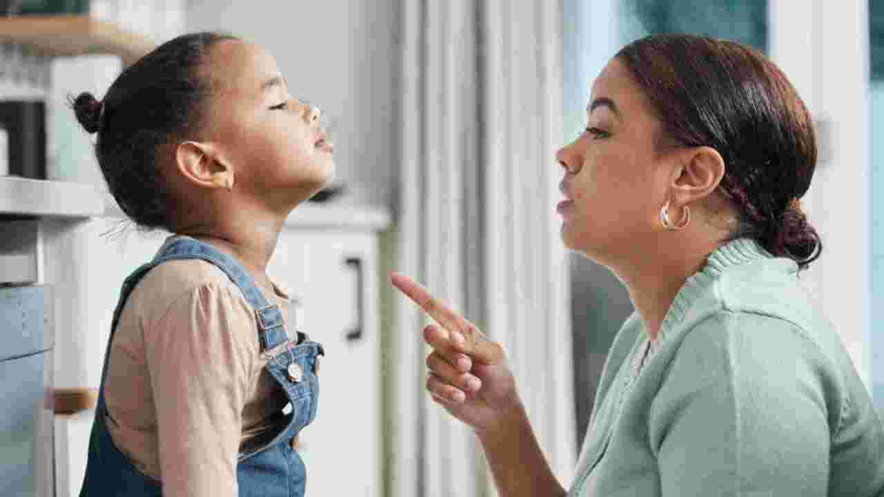 ভুল থেকেই শেখা: ‘ফ্যাফো পেরেন্টিং’-এ বদলাচ্ছে সন্তান লালনপালনের ধরণ