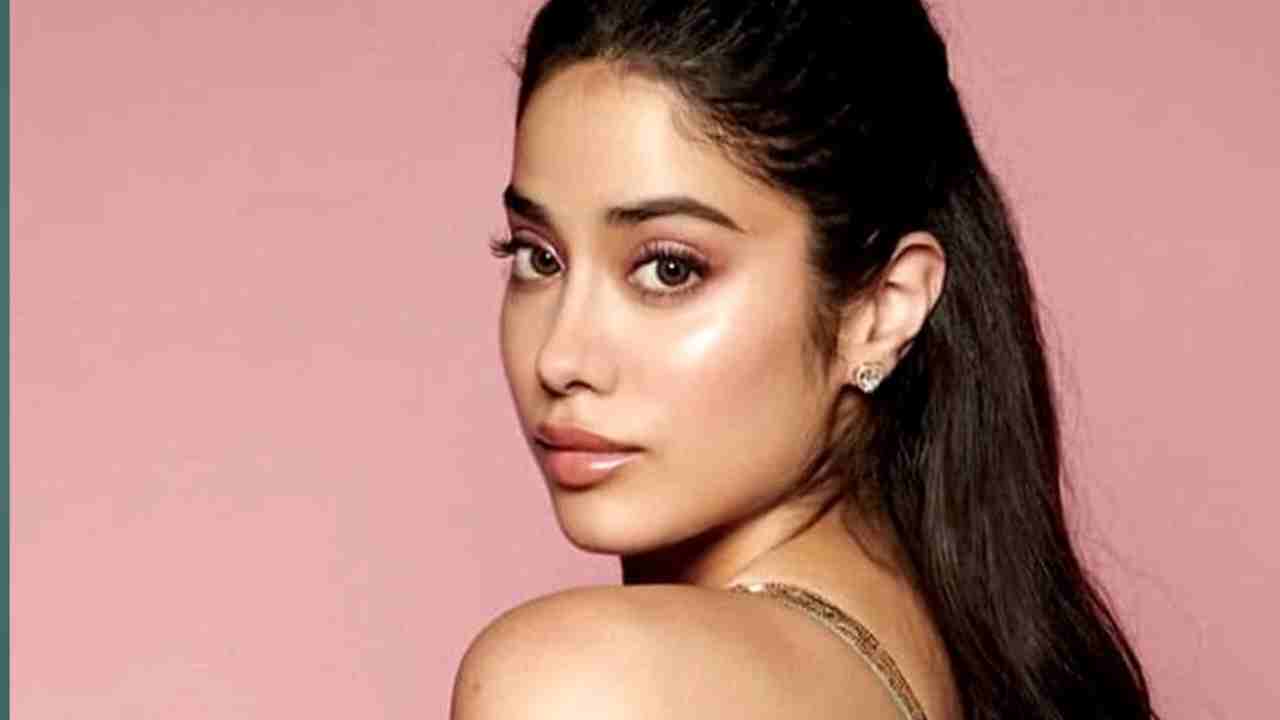 স্ট্রোব ক্রিমে মুহূর্তেই উজ্জ্বল ত্বক: কীভাবে ব্যবহার করবেন, কীভাবে বাছবেন