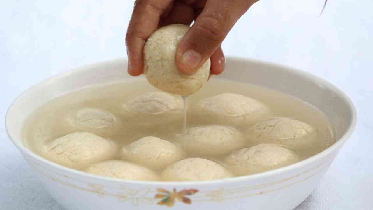 রসগোল্লা খেয়েই অবশতা! বিরল স্নায়ুরোগ নিয়ে সতর্কতা চিকিৎসকদের