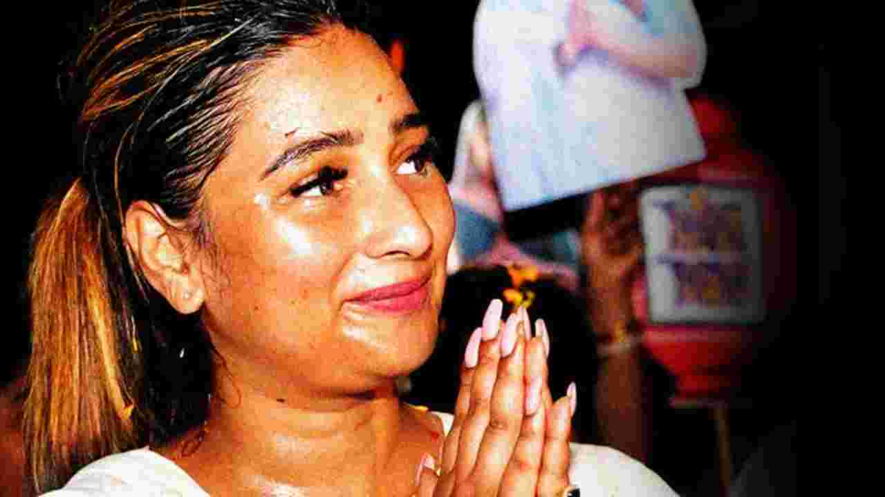 'জীবন তো থেমে যাবে না', রাজনীতির ধাক্কা কাটিয়ে আবার ক্যামেরার সামনে সায়ন্তিকা