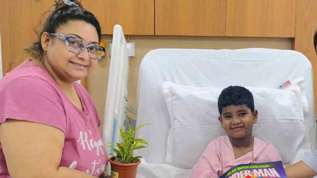 জ্বরে কাবু জোজোর ছেলে আদি, হাসপাতালে ভর্তি হওয়ার পর এখন কেমন আছে?