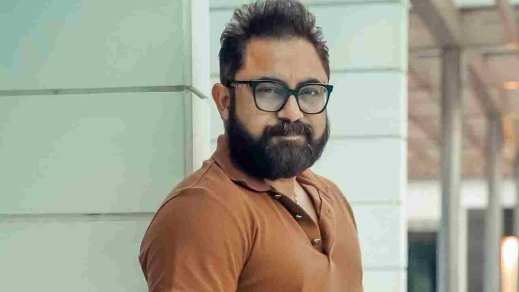 Soham: সোহম চক্রবর্তীকে প্রাণনাশের হুমকি! প্রযোজকের সঙ্গে পুরনো ছবিকে ঘিরে বিতর্ক তুঙ্গে