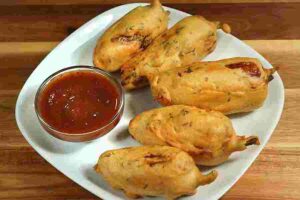 Recipe: মুষলধারে বৃষ্টিতে জমুক আড্ডা, বাংলার বাইরে ৩ রাজ্যের জনপ্রিয় তেলেভাজায় আনুন স্বাদের নতুন চমক