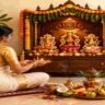 Vastu: দাঁড়িয়ে নয়, আসনে বসেই উপাসনা! বাস্তুশাস্ত্র মতে পুজোর সঠিক নিয়ম জানেন তো?