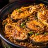 Recipe: ইলিশের স্বাদে নতুন চমক, বরিশালের কায়দায় বানান হাতে মাখা ইলিশ ভুনা