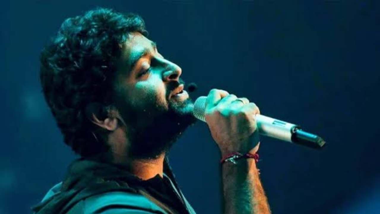 পড়ুয়াদের পাশে অরিজিৎ সিংহ, নেতা-মন্ত্রীদের কড়া বার্তা—‘পরিবর্তনই একমাত্র ধ্রুবক’