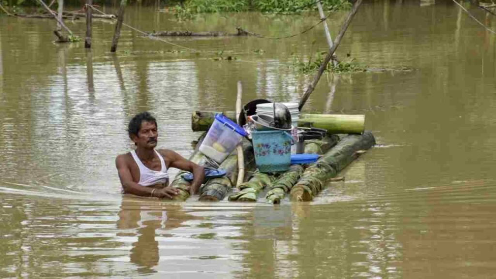 জুবিনের রাজ্যে ভয়াবহ বন্যা