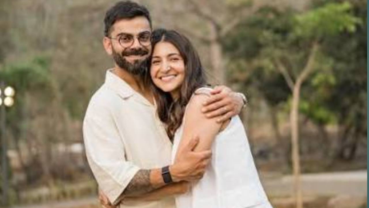 Virat-Anushka:১৮.২৯ কোটিতে মুম্বইয়ে বিলাসবহুল ফ্ল্যাট কিনলেন বিরাট কোহলি ও অনুষ্কা শর্মা, লন্ডন ছাড়ছেন?