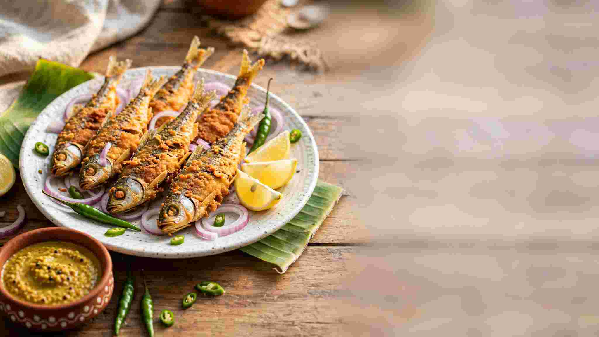 Recipe: লোটে, তোপসে নয়, পাবদা দিয়েই বানান মুচমুচে ফিশ ফ্রাই, জমে যাবে দুপুরের ভোজ থেকে সান্ধ্য আড্ডা