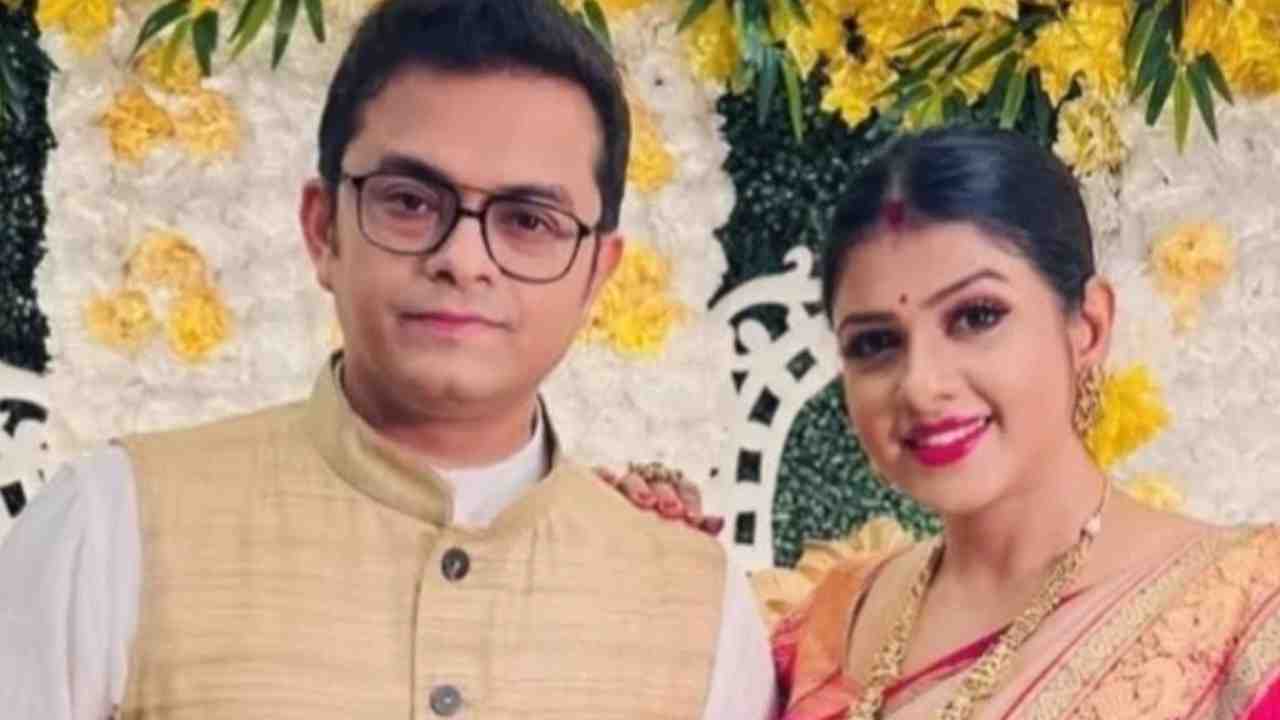 Sabyasachi Chakraborty: ‘৫-৬টা বিয়ে করার থেকে বিয়ে না করাই ভালো’, ‘মুসাফির ক্যাফে’র প্রসঙ্গ টেনে প্রাক্তন স্ত্রীকে কটাক্ষ সব্যসাচীর