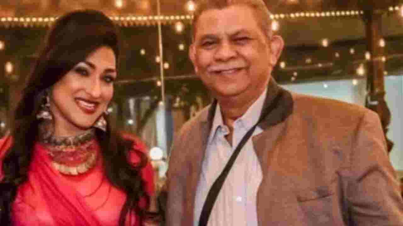 রাজা সেনের মৃত্যুতে ‘অভিভাবকহীন’ ঋতুপর্ণা, আক্ষেপ ‘প্রাপ্য সম্মান পেলেন না’