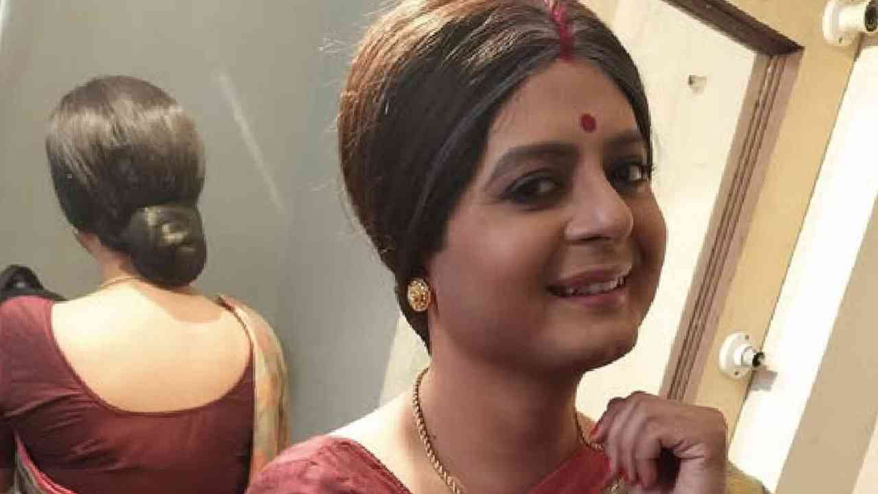 শাড়ি, শাঁখা-পলা, সিঁথিতে সিঁদুর! চেনেন টলিউডের এই নতুন ‘অভিনেত্রী’কে?