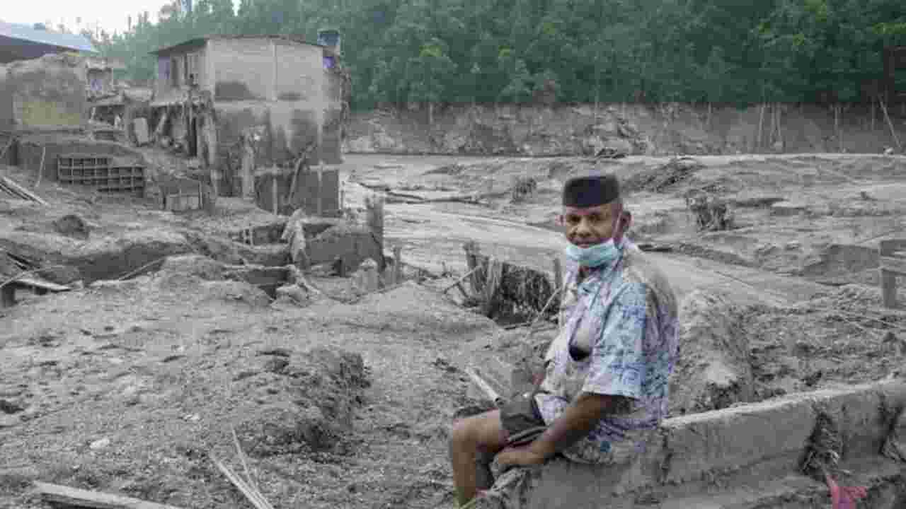 নেপালে এখনও নিখোঁজ ২৮৭ ভারতীয়, উদ্ধার ৮৮ জন, পরিস্থিতি খতিয়ে দেখতে পৌঁছচ্ছে দ্বিতীয় দল