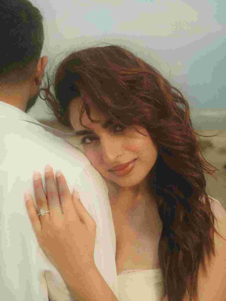 Ayesha Khan