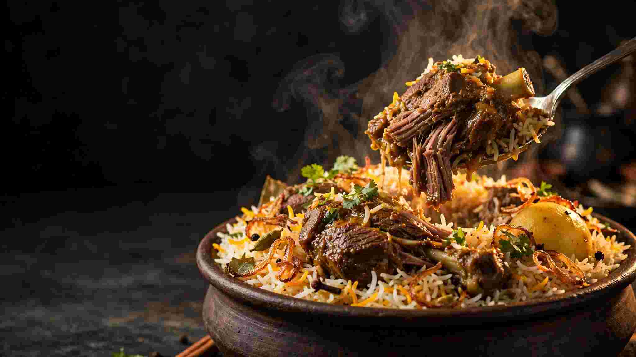 Recipe: হাতে তুললেই হাড় থেকে ঝরে পড়বে মাংস! ৫ টোটকায় বিরিয়ানির মাংস হবে নরম তুলতুলে