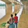 ডিভিসির জল ছাড়ায় বন্যার আশঙ্কা, হুগলি-হাওড়ায় তৎপর প্রশাসন! হাসপাতালে ভিড় প্রসূতিদের, চিন্তায় চাষিরা