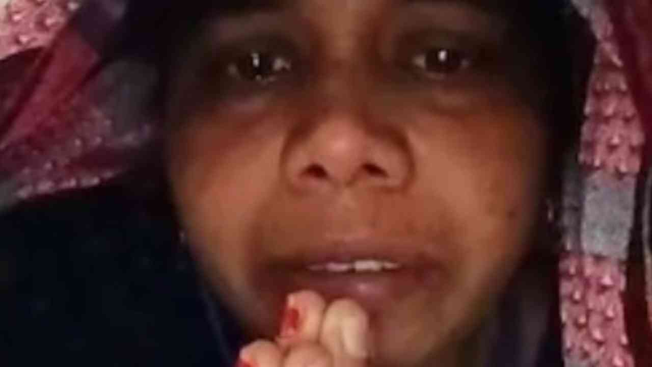 ‘বাঁচান, আমাকে ওরা মেরেই ফেলবে’, কুয়েতে পরিচারিকার কাজ করতে যাওয়া তামিল মহিলার SOS ভিডিও ভাইরাল