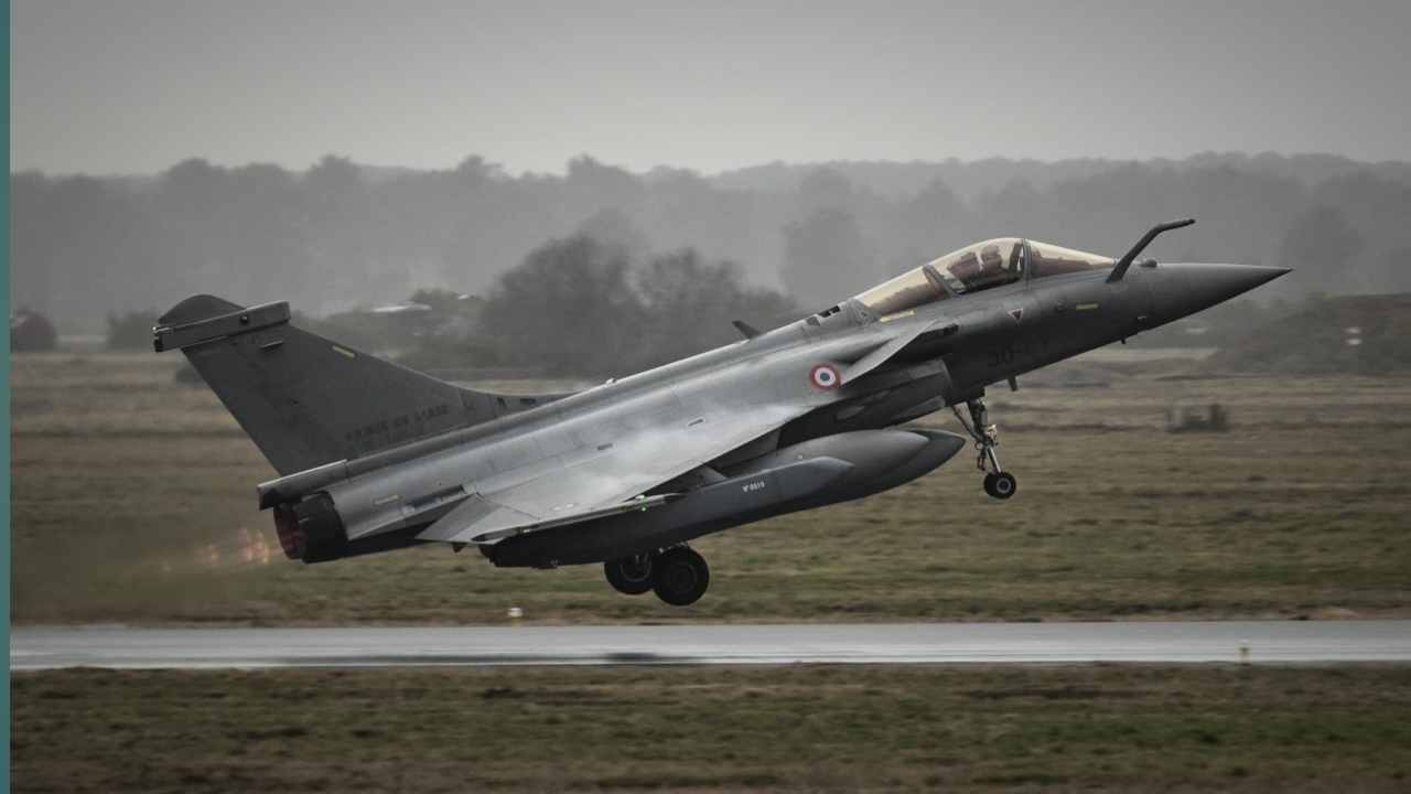 Rafale Fighter Jet