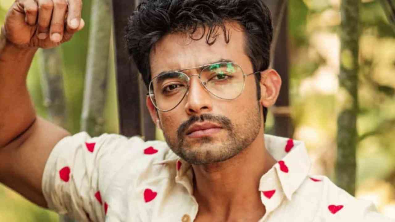 রণজয় বিষ্ণুর রহস্যময় পোস্ট ঘিরে জল্পনা, ‘আমার গল্পের ইতি এখানেই’ লিখে কী ইঙ্গিত অভিনেতার?