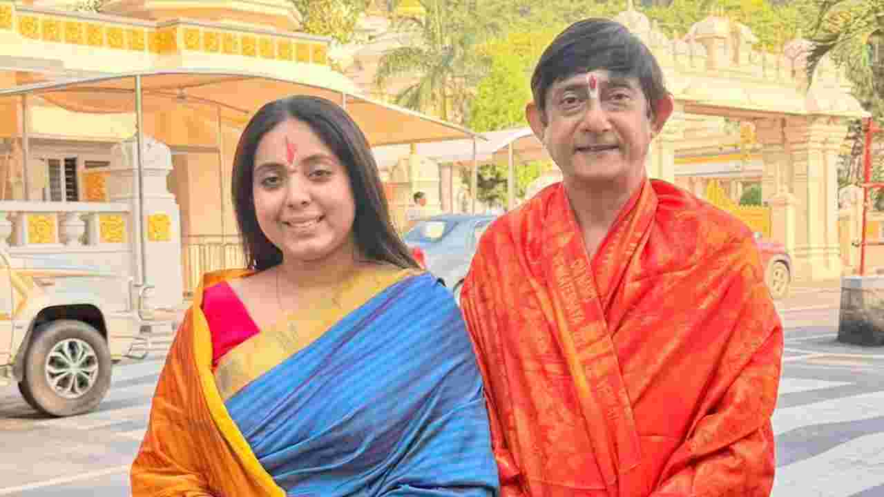 সফরে কাঞ্চন-শ্রীময়ী, তিরুপতি মন্দিরে পুজো দিলেন দম্পতি