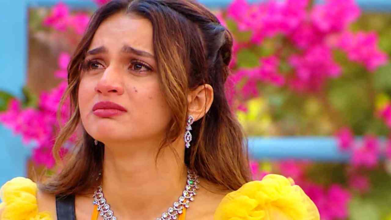নন্দিনী দত্তের জীবনে শোকের ছায়া, প্রয়াত ঠাকুমা মীরা দত্ত
