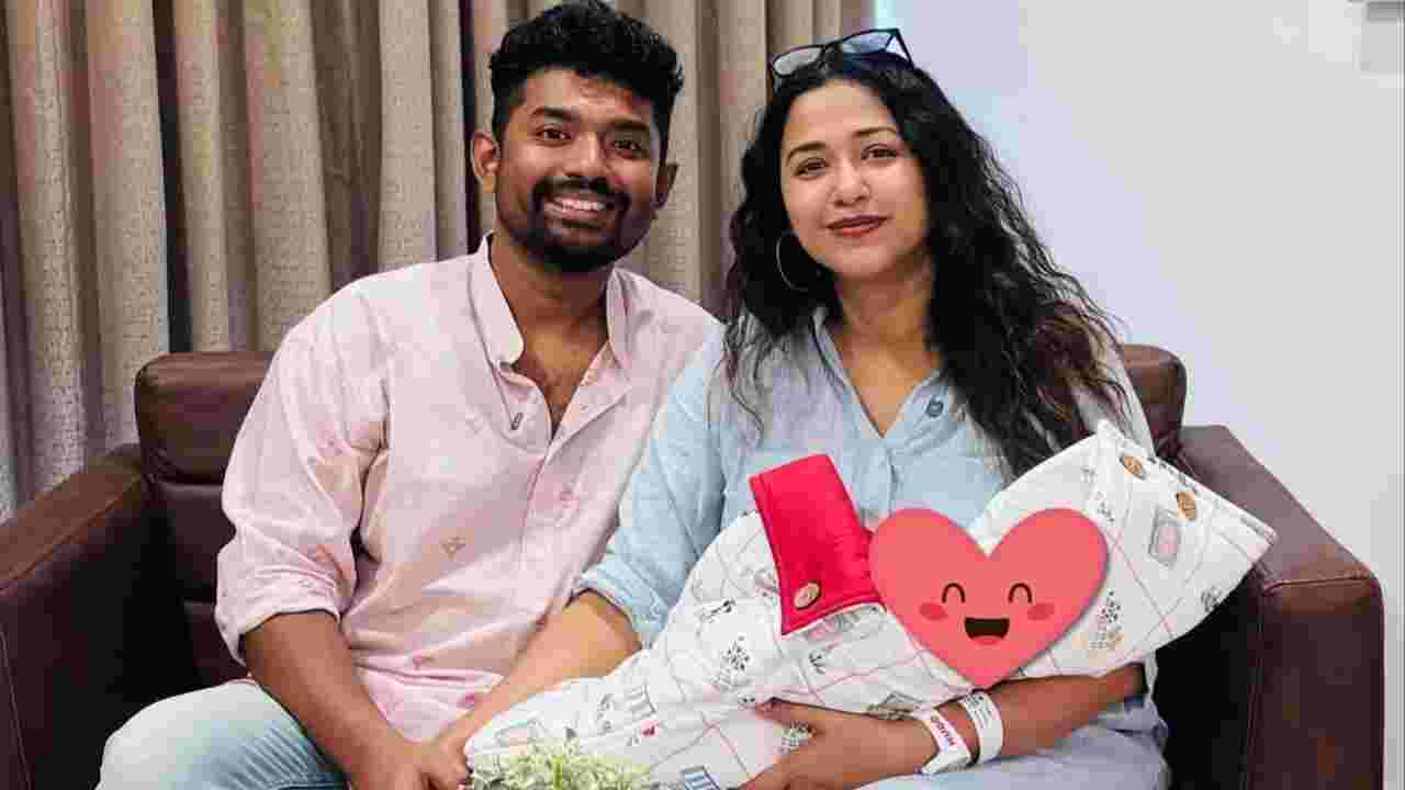 ১১ দিনের ছেলের ছবি ভুল করে প্রকাশ, এরপর যা করলেন সোহিনী, ‘বীরপুরুষ’-এর মা জানালেন কী?