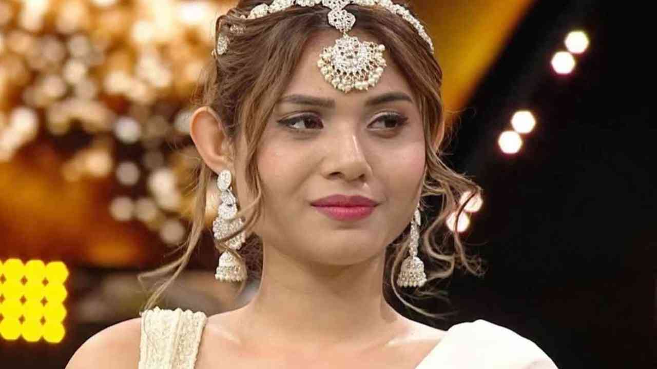 দু’সপ্তাহেই শেষ অনুষ্কার সফর! দর্শকের ভোটে ‘বিগ বস’-এর দুর্গ থেকে বিদায় ‘কুইন’-এর
